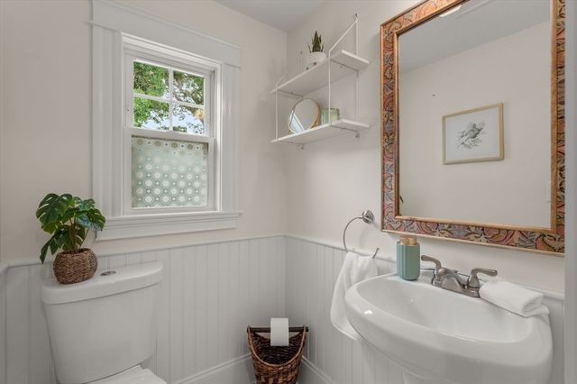 79 Grove St, Winchester, MA 01890