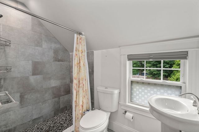 79 Grove St, Winchester, MA 01890