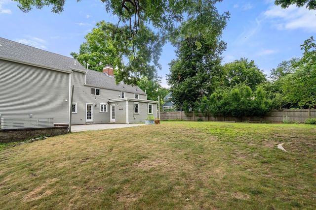 79 Grove St, Winchester, MA 01890