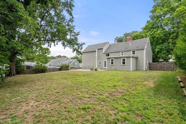 79 Grove St, Winchester, MA 01890