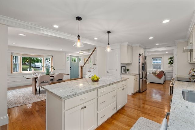 79 Grove St, Winchester, MA 01890