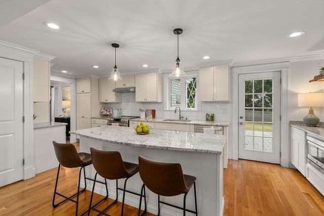 79 Grove St, Winchester, MA 01890