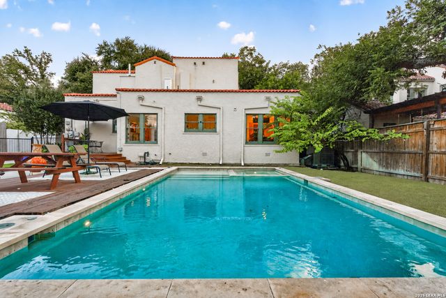339 W HOLLYWOOD AVE, San Antonio, TX 78212