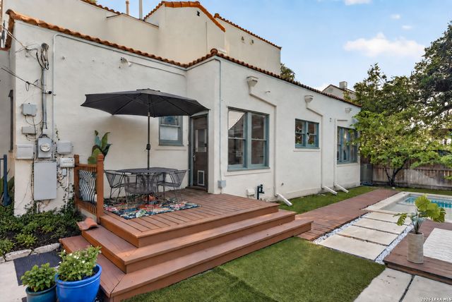 339 W HOLLYWOOD AVE, San Antonio, TX 78212