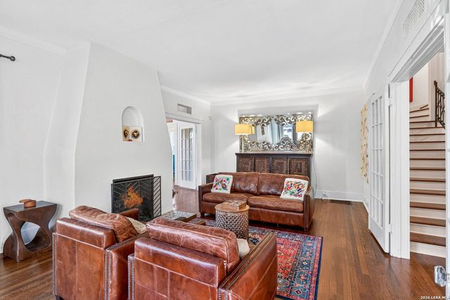 339 W HOLLYWOOD AVE, San Antonio, TX 78212