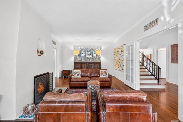 339 W HOLLYWOOD AVE, San Antonio, TX 78212