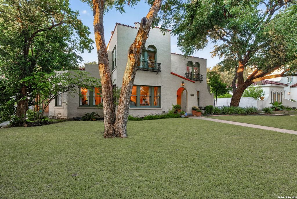 339 W HOLLYWOOD AVE, San Antonio, TX 78212