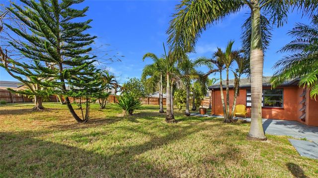 3849 EDGEMONT DRIVE, New Port Richey, FL 34652