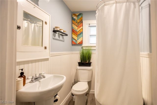 2179 Glenmount Avenue, Akron, OH 44319