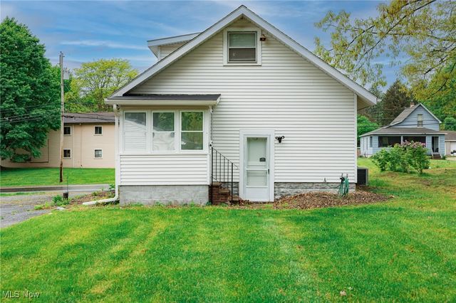 2179 Glenmount Avenue, Akron, OH 44319