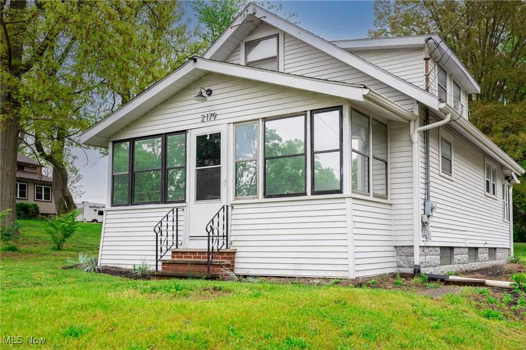 2179 Glenmount Avenue, Akron, OH 44319