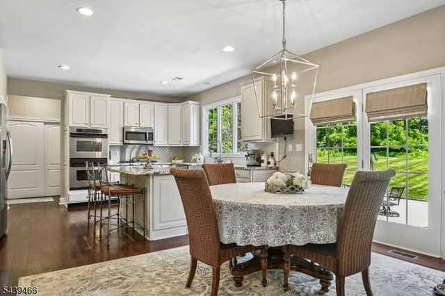 9 Steeplechase Lane, Franklin Twp., NJ 08802