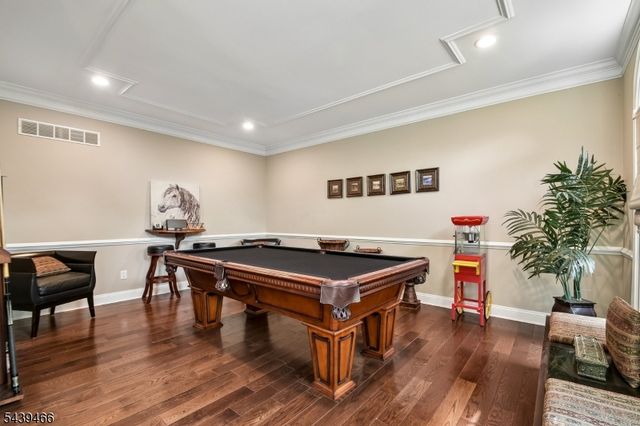 9 Steeplechase Lane, Franklin Twp., NJ 08802