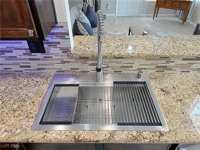 4052 Cape Sand Drive, Las Vegas, NV 89108