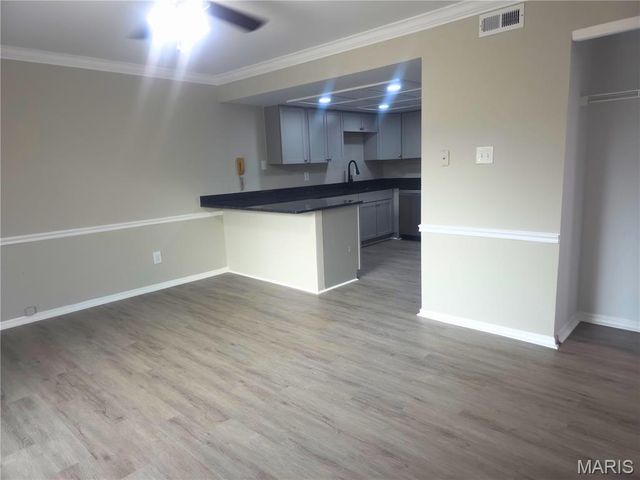 651 Green Jade Drive G, Fenton, MO 63026