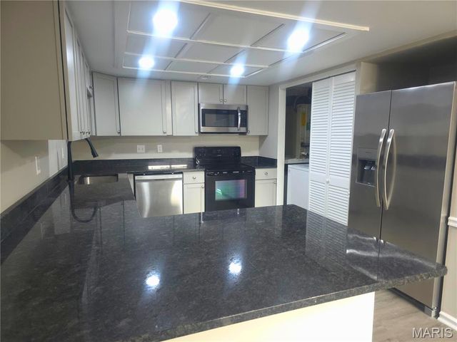 651 Green Jade Drive G, Fenton, MO 63026