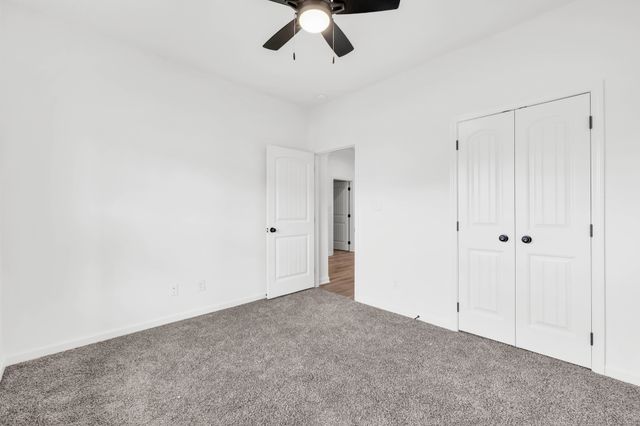 382 Kingland Ln, Clarksville, TN 37043