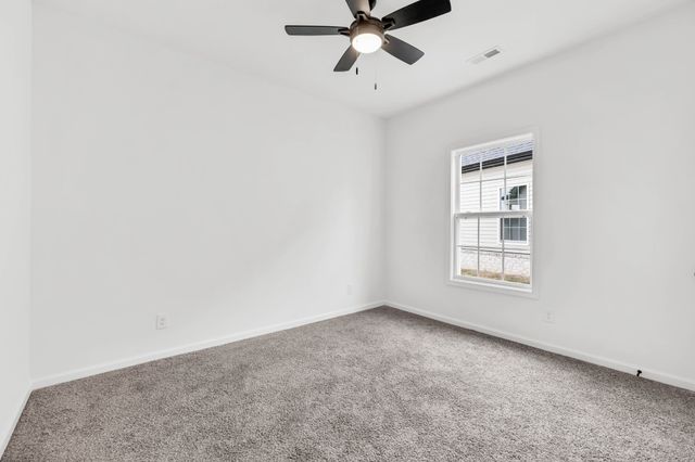 382 Kingland Ln, Clarksville, TN 37043