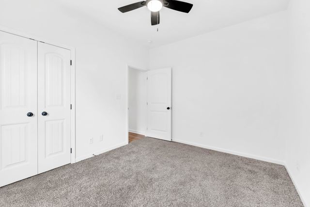 382 Kingland Ln, Clarksville, TN 37043