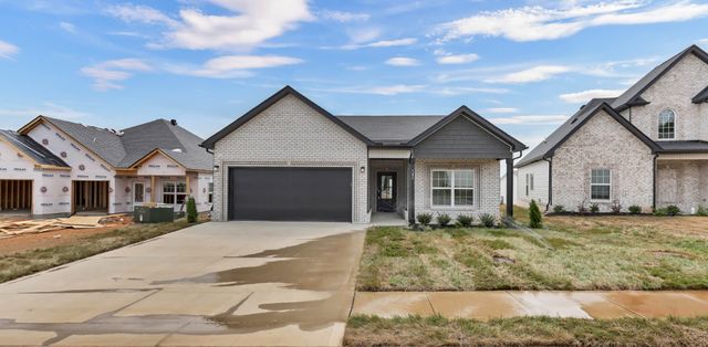 382 Kingland Ln, Clarksville, TN 37043