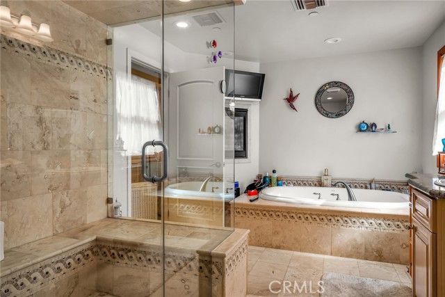 236 8th St, Seal Beach, CA 90740