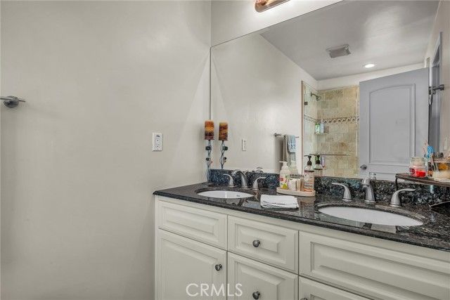 236 8th St, Seal Beach, CA 90740