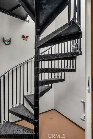 236 8th St, Seal Beach, CA 90740