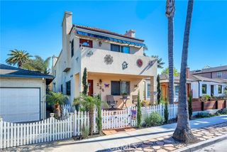 236 8th St, Seal Beach, CA 90740