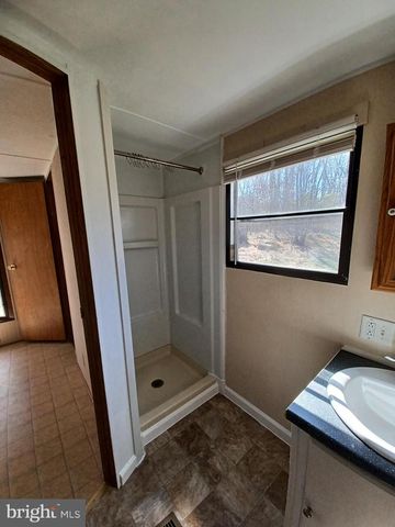 740 EMERSON DR, Falling Waters, WV 25419