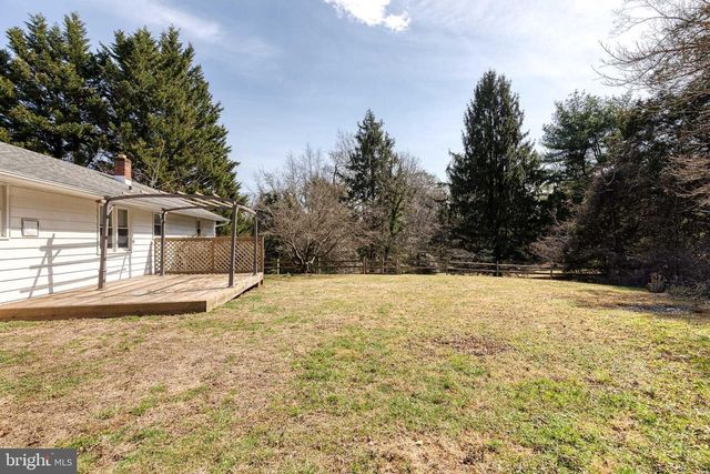 2905 KNOLL ACRES DR, Baltimore, MD 21234