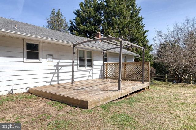 2905 KNOLL ACRES DR, Baltimore, MD 21234