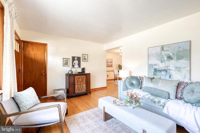 2905 KNOLL ACRES DR, Baltimore, MD 21234