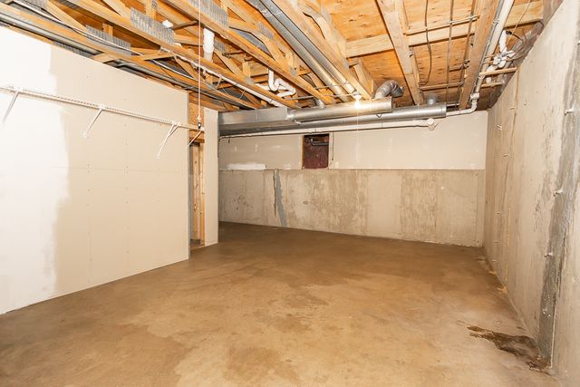 2157 N Lake Shore Circle, Arlington Heights, IL 60004