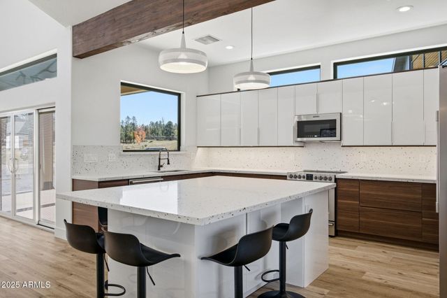 1620 S TORREON LAKES Drive, Show Low, AZ 85901