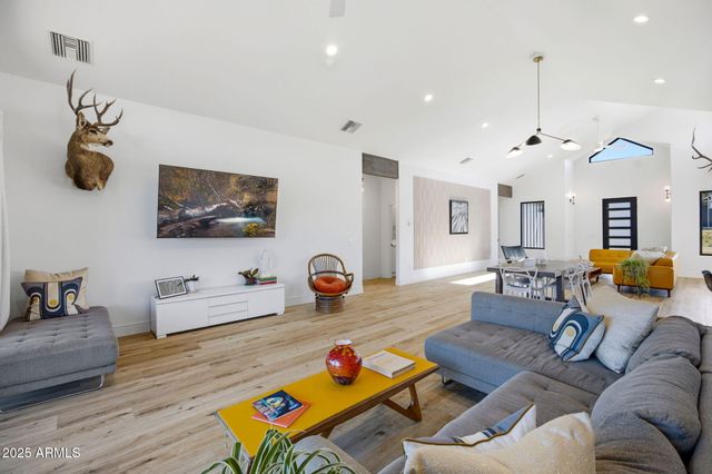 1620 S TORREON LAKES Drive, Show Low, AZ 85901