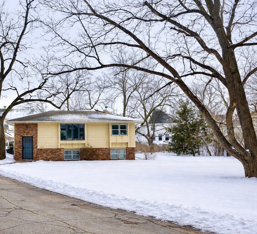 1215 SW Ankeny Road, Ankeny, IA 50023