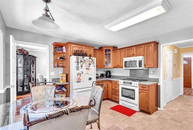 5779 Chisholm Trail, Lilburn, GA 30213
