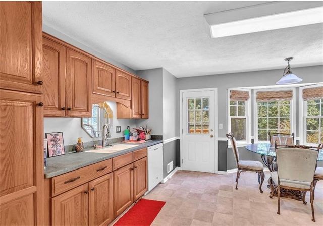 5779 Chisholm Trail, Lilburn, GA 30213
