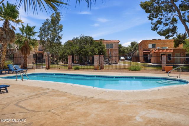 6617 E Calle Alegria Unit B, Tucson, AZ 85715