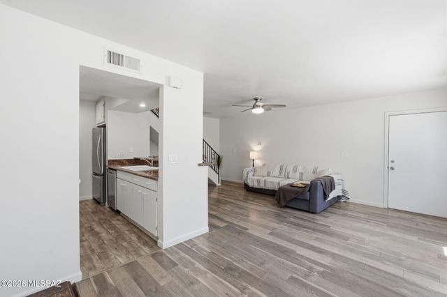 6617 E Calle Alegria Unit B, Tucson, AZ 85715