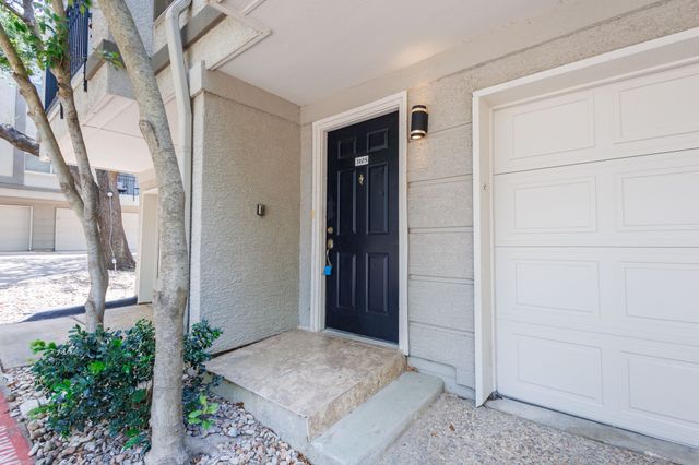 2201 Wolf Street 3105, Dallas, TX 75201