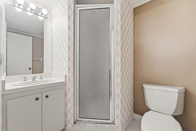 640 Tennis Club Drive 103, Fort Lauderdale, FL 33311