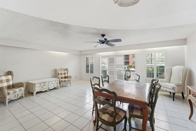 640 Tennis Club Drive 103, Fort Lauderdale, FL 33311