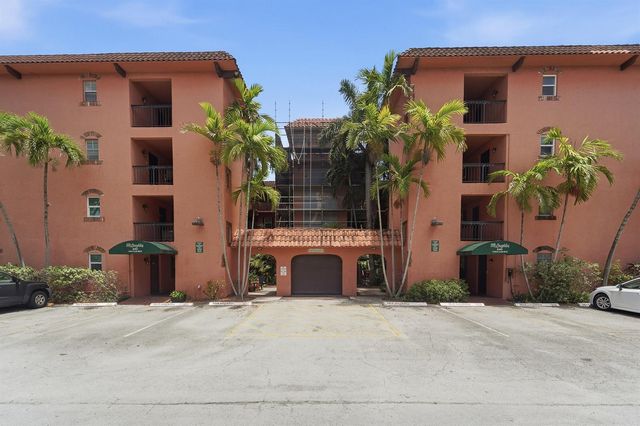 640 Tennis Club Drive 103, Fort Lauderdale, FL 33311