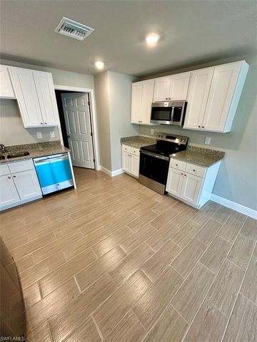 2330-2332 Hoople ST, Fort Myers, FL 33901