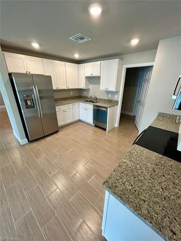2330-2332 Hoople ST, Fort Myers, FL 33901
