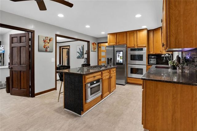 305 Saint Patrick Drive SW, Mableton, GA 30126