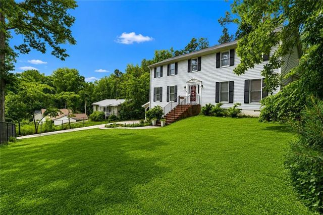 305 Saint Patrick Drive SW, Mableton, GA 30126