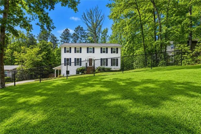 305 Saint Patrick Drive SW, Mableton, GA 30126
