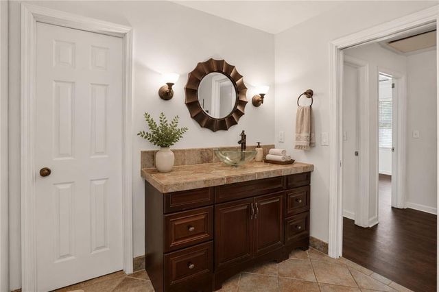 305 Saint Patrick Drive SW, Mableton, GA 30126